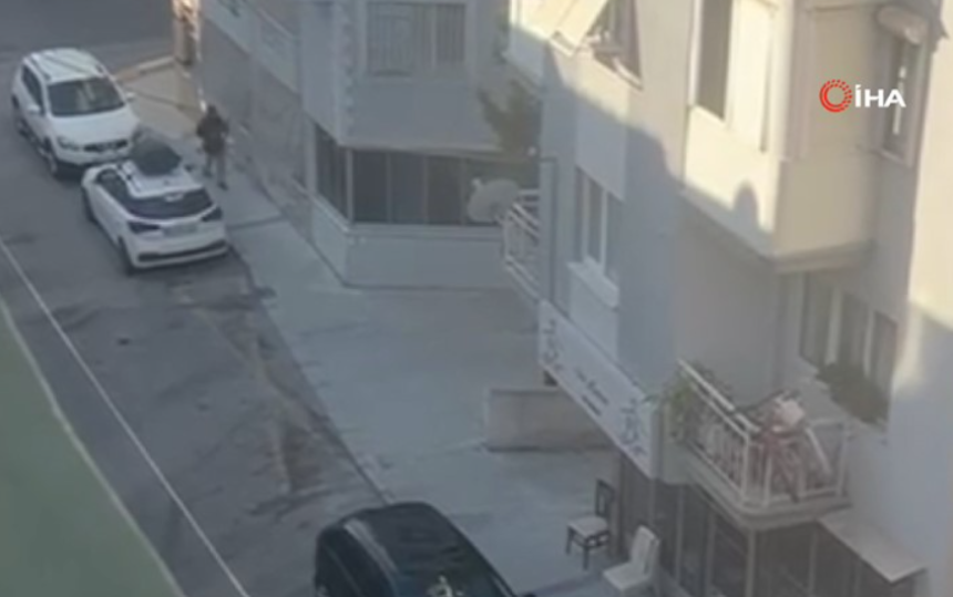 izmir balçova, izmir saldırı, salih işgören polis merkezi, izmir polis, izmirde karakola saldırı