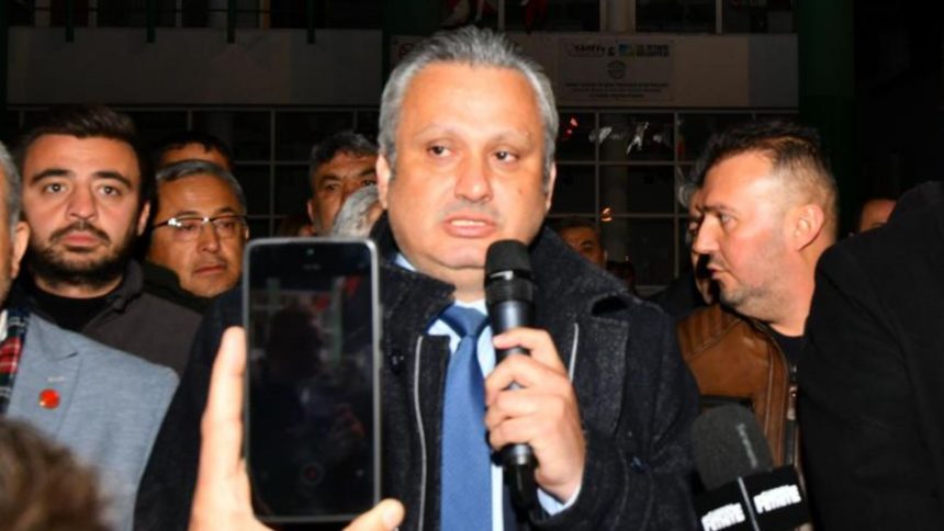 chp istanbul il yönetimi, chp istanbul, chp istanbul il yönetimi kayyum, chp istanbul kayyum, özgür çelik