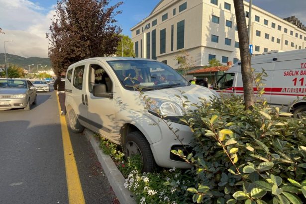 menteşe trafik kazası, menteşe kaza, menteşe, menteşe zübeyde hanım caddesi, muğla trafik kazası