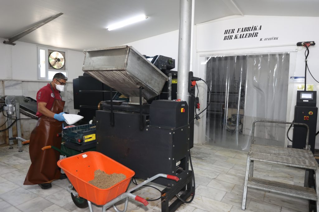 muğla büyükşehir belediyesi mama, kedi köpek mama üretim tesisi, muğla büyükşehir belediyesi mama üretim tesisi, muğla mama üretim tesisi, muğla kedi köpek mama üretim tesisi