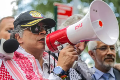 kolombiya başkanı, kolombiya israil, kolombiya, kolombiya israil diplomatik heyetini, gustavo petro