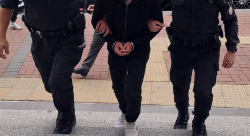 ünlülere gözaltı, uyuşturucu gözaltı, son dakika gözaltı, ünlü isimlere operasyon, ünlü isimler gözaltında