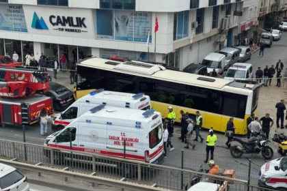 çekmeköy kaza, çekmeköy son dakika, çekmeköy otobüs kazası, çekmeköy kaza son dakika, çekmeköy otobüs