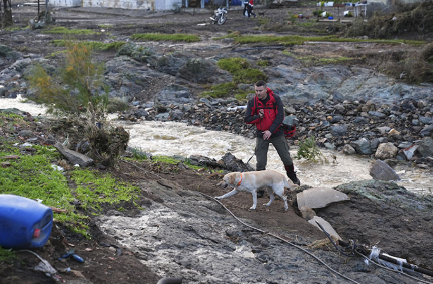 izmir foça sel, izmir foça sel olayı, foça sel, izmir foça, foça sel