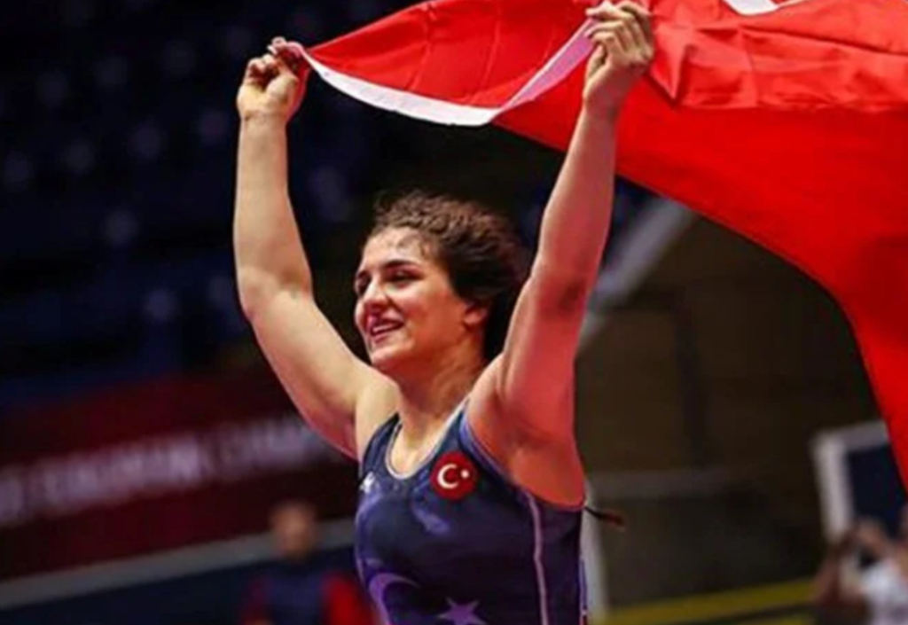 nesrin baş, nesrin baş kimdir, nesrin baş nereli, nesrin baş u23 dünya şampiyonu, nesrin baş güreş