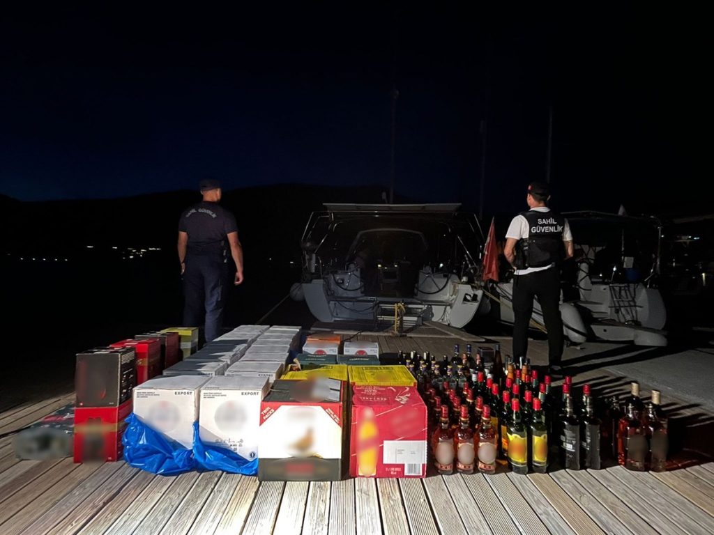 Muğla kaçakçılık operasyonu kaçak alkol ele geçirildi kaçak silah sahil güvenlik