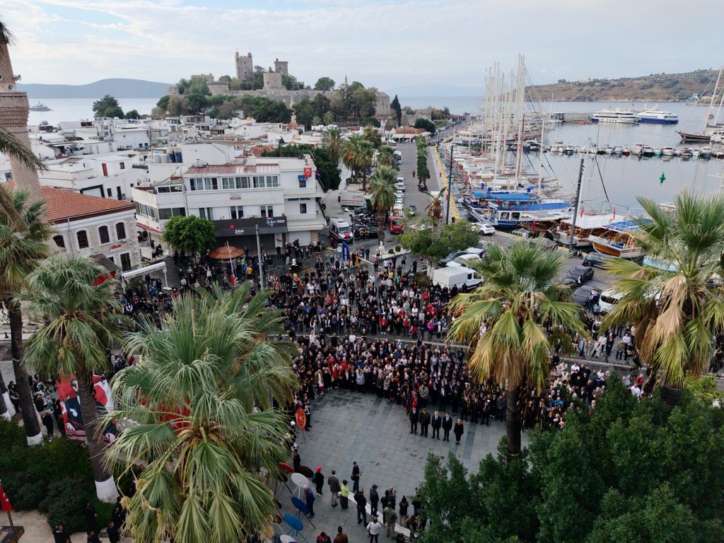 10 kasım anma töreni mustafa kemal atatürk atatürk anma töreni bodrum belediye başkanı