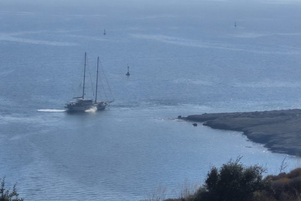 bodrumda tekne karaya oturdu, bodrumda karaya oturan tekne, bodrumda karaya oturdu, bodrum yelkenli tekne, bodrum haremtan burnu