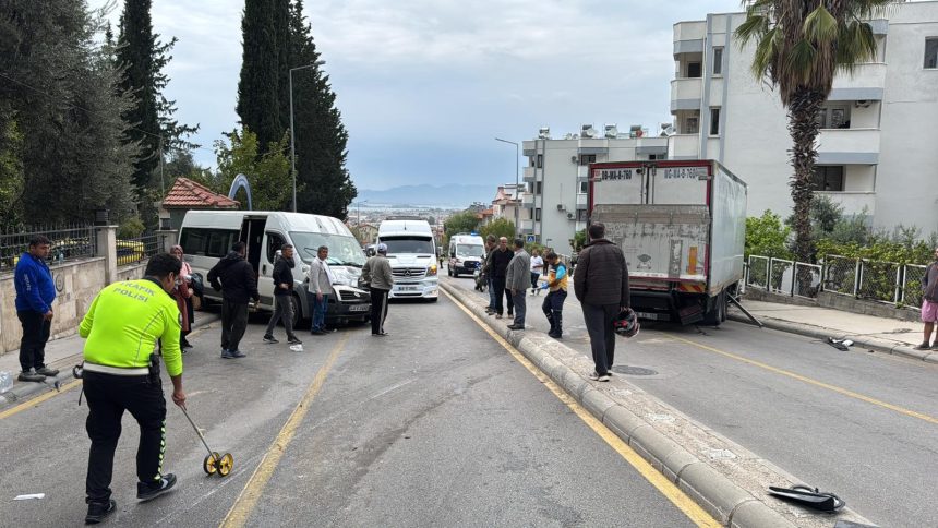 fethiye freni patlayan kamyon, fethiyede öğrenci servisine kamyon çarptı, fethiye kaza, fethiyede kamyon öğrenci servisine çarptı, fethiye trafik kazası