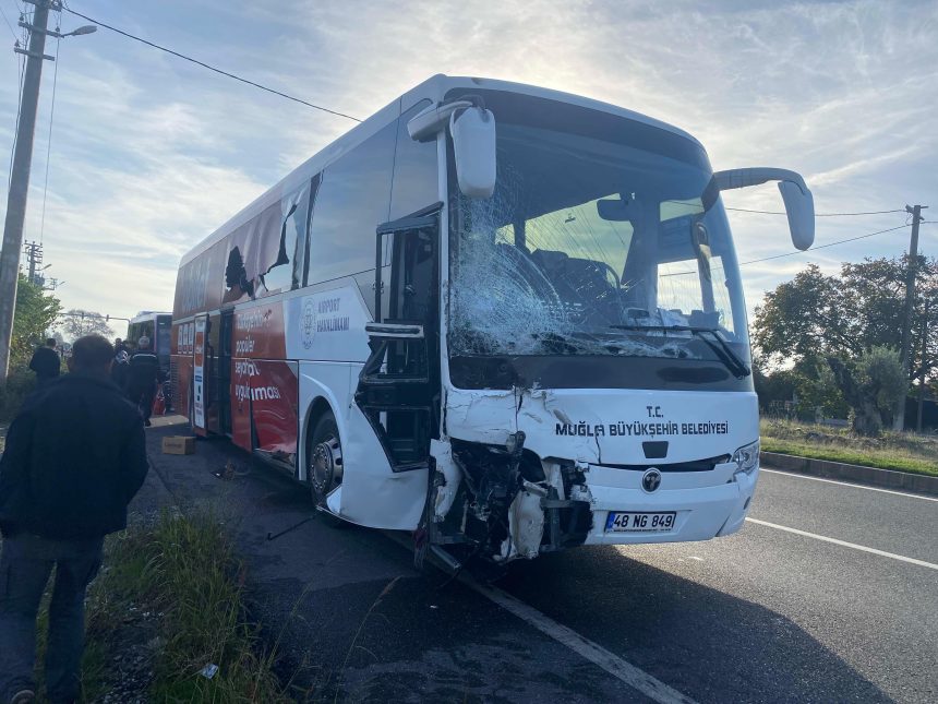 köyceğiz trafik kazası, MUTAŞ trafik kazası, MUTAŞ trafik kazası, köyceğiz kaza, köyceğiz iki yaralı