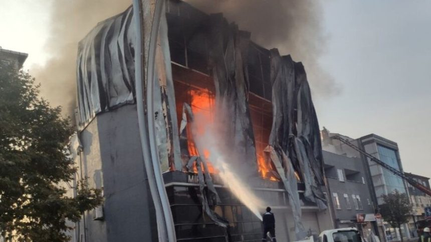 kocaeli dilovası yangın, kocaeli kozmetik deposunda yangın, bodrum kadın platformu, bodrum kadın platformu kocaeli açıklama, kocaeli dilovası kozmetik deposunda yangın