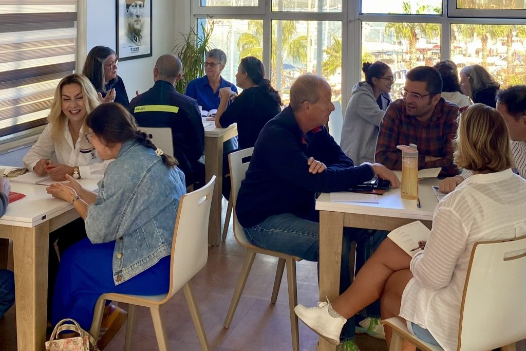 fethiye language cafe, fethiye ücretsiz dil kursu, fethiye dil kursu, fethiye belediyesi dil kursu, fethiye dil eğitimi