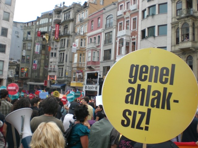 11. yargı paketi, 11 yargı paketine tepki, hayvan yaşam özgürlük inisiyatifi, lgbti, lgbti karşıtı yasa