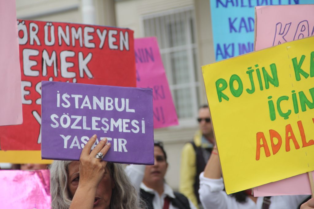 fethiye 25 kasım  fethiye 25 kasım yürüyüş fethiye 25 kasım eylemi