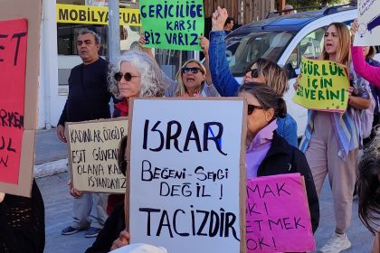 datça kadın platformu 25 kasım, esra tekdal, datça 25 kasım, 25 kasım, datça kadına şiddetle mücadele günü