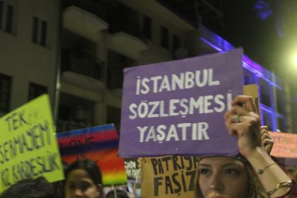 fethiye kadın danışma ve dayanışma derneği, fethiye kadın danışma ve dayanışma derneği 25 kasım, fethiyede 25 kasım hakkında toplantı, fethiye 25 kasım, fethiye 25 kasım kadına şiddetle mücadele günü