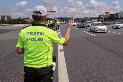 istanbul maratonu kapalı yollar, trafiğe kapalı yollar istanbul, istanbul maratonu trafiğe kapalı yollar, bugün kapalı yollar istanbul, yollar kaça kadar kapalı