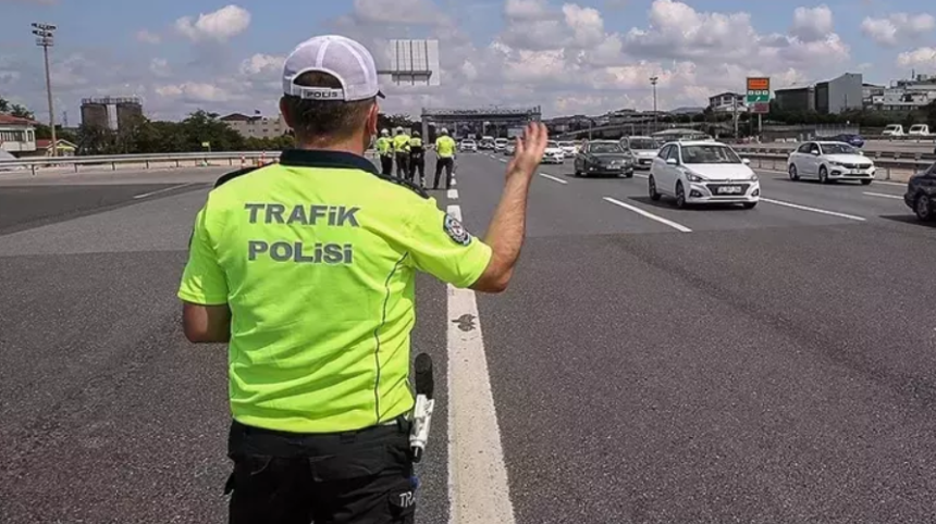 istanbul maratonu kapalı yollar, trafiğe kapalı yollar istanbul, istanbul maratonu trafiğe kapalı yollar, bugün kapalı yollar istanbul, yollar kaça kadar kapalı