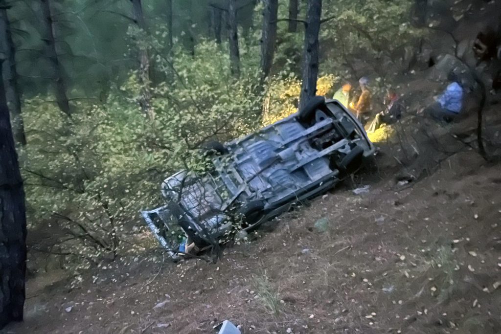 menteşede uçuruma yuvarlanan araç, menteşe kaza, menteşe trafik kazası, muğla trafik kazası, muğla kaza