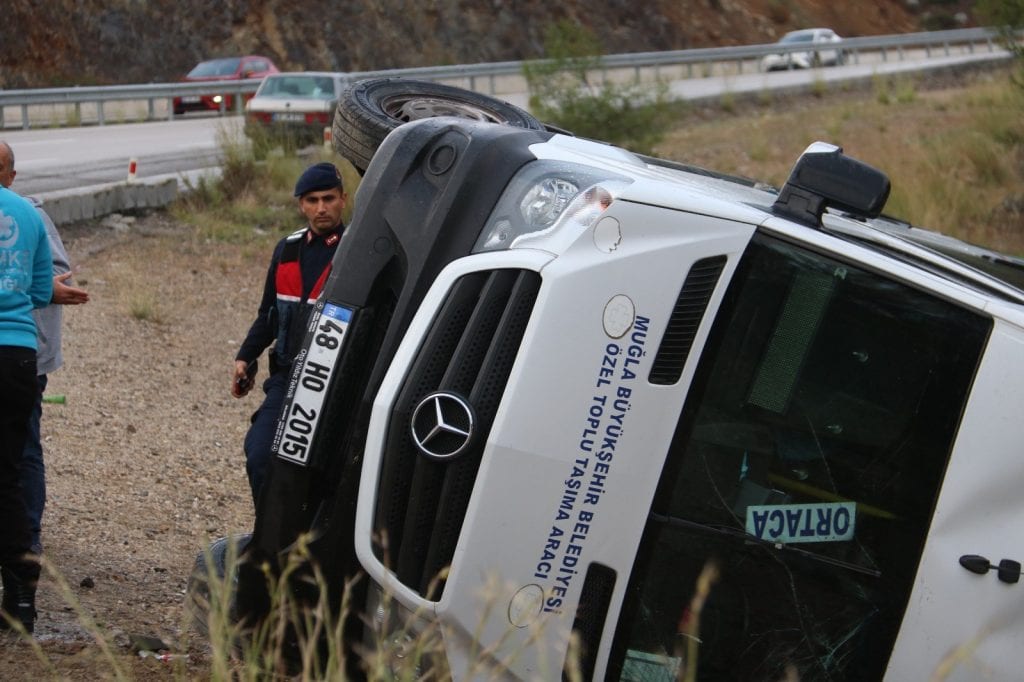 fethiye yolcu minibüsü, fethiye yolcu minibüsü kaza, fethiye kaza, fethiye trafik kazası, fethiye ortaca minibüsü