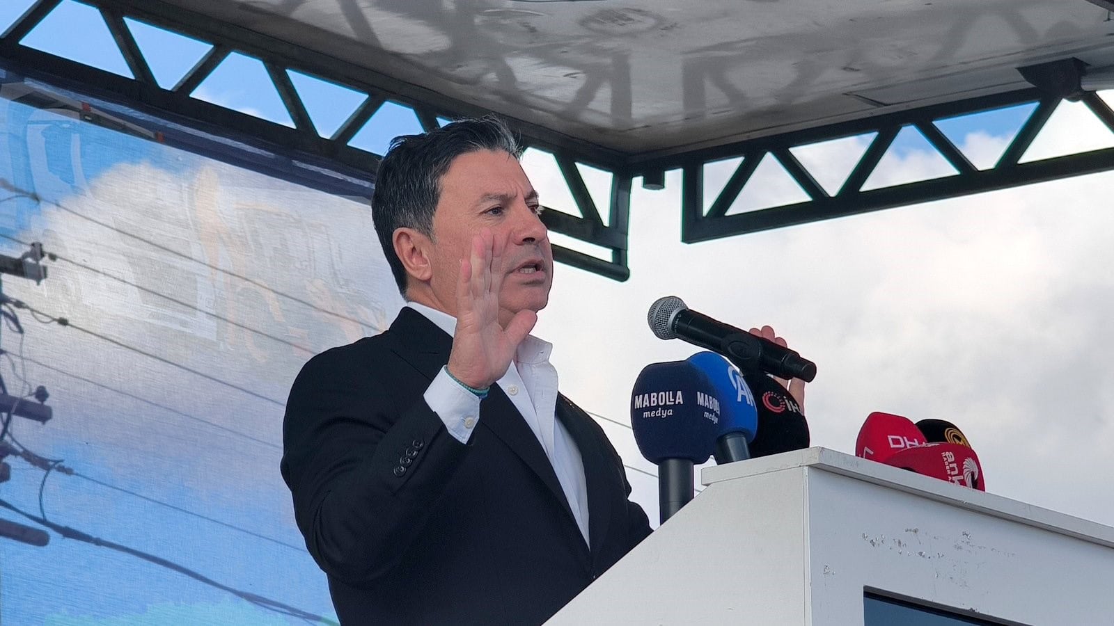 Ahmet Aras: “Esra’yı da Akbelen’i de yalnız bırakmayacağız”