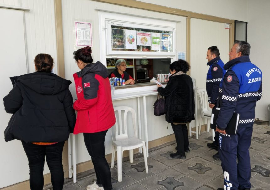 Yardım ve güncel haberlerin paylaşıldığı haber noktası.