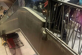 menteşe avm kaza eli yürüyen merdivene sıkışan çocuk, menteşe haber