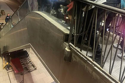 menteşe avm kaza eli yürüyen merdivene sıkışan çocuk, menteşe haber