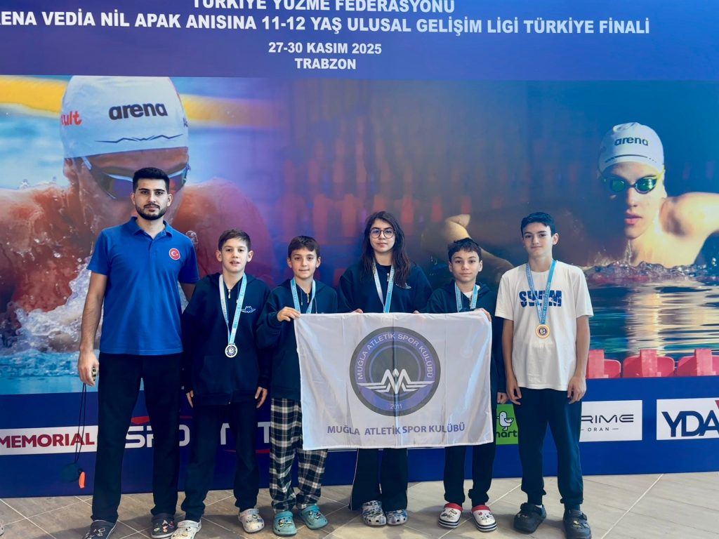 Devrim Defne Bilge  Vedia Nil Apak yüzme  Muğlalı yüzücü 