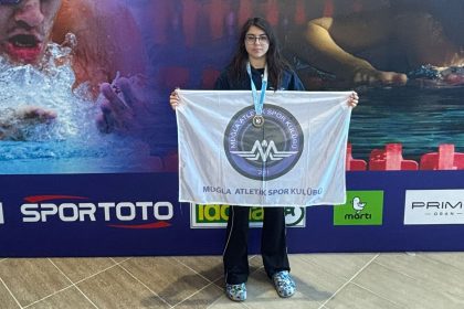 Devrim Defne Bilge Vedia Nil Apak yüzme Muğlalı yüzücü