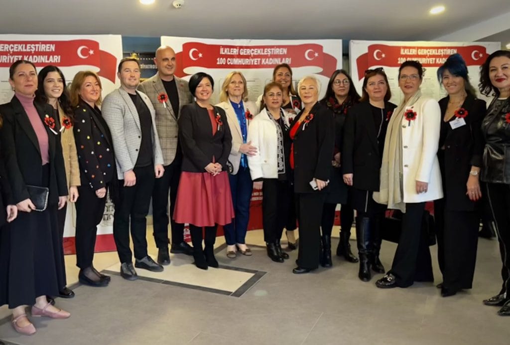 seçme ve seçilme hakkı seçerim seçilirim varım kadınlar türk kadını bodrum lale aytaman