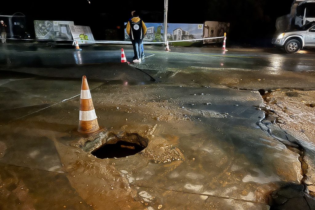 bodrum ana isale hattı, bodrum ana isale hattı patlama, bodrum su hattı, bodrum su hattı patlama, 