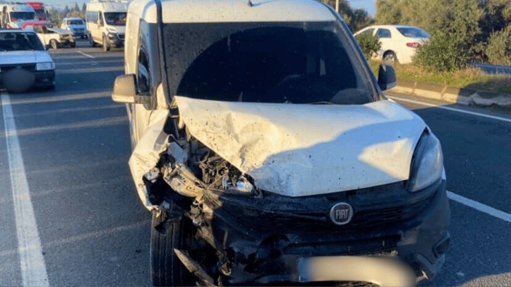 milas kaza trafik kazasında yaralandı seyir halindeki kaza meydana gelen