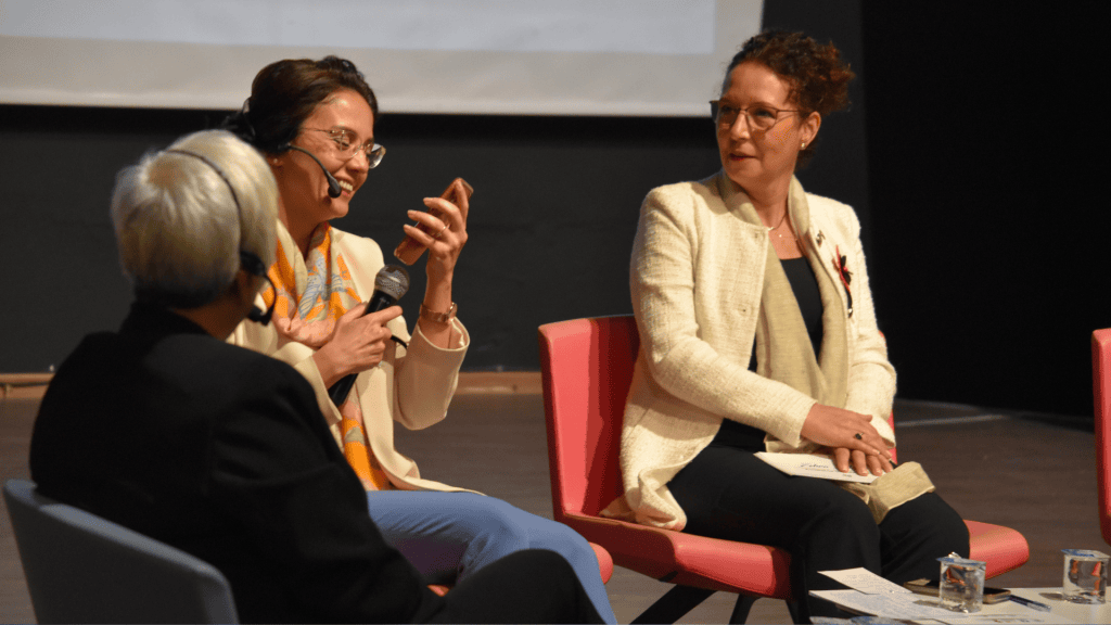 seçme ve seçilme hakkı seçerim seçilirim varım kadınlar türk kadını bodrum lale aytaman