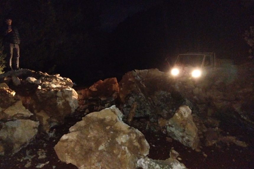 marmaris dağ yolu, marmaris sağanak, marmaris, marmariste dağ yolu kapandı, marmariste dağ yolu