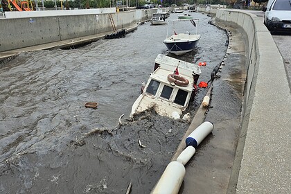 bodrum fırtına etkisini gösteren fırtına karaya sürüklendi fırtına bitez bodrum