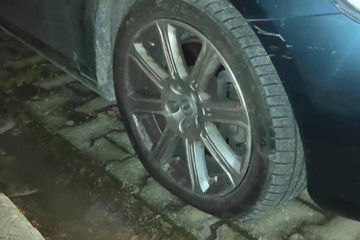 marmaris araçların lastiğini kesen şüpheli, marmariste 16 aracın lastiğini kesen şüpheli, marmaris, marmariste araçların lastiğini bıçaklayan şüpheli, marmaris araç