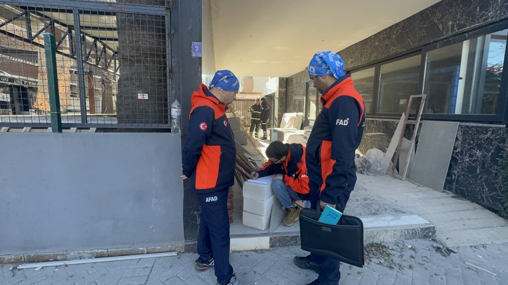 marmaris otel çöktü, marmaris, marmariste bina çöktü, marmaris apart otel, marmaris apart