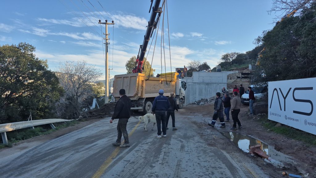 bodrum kaza, bodrum hafriyat kamyonu, bodrum hafriyat kamyonu kaza, bodrum kamyon kazası, kamyon kazası