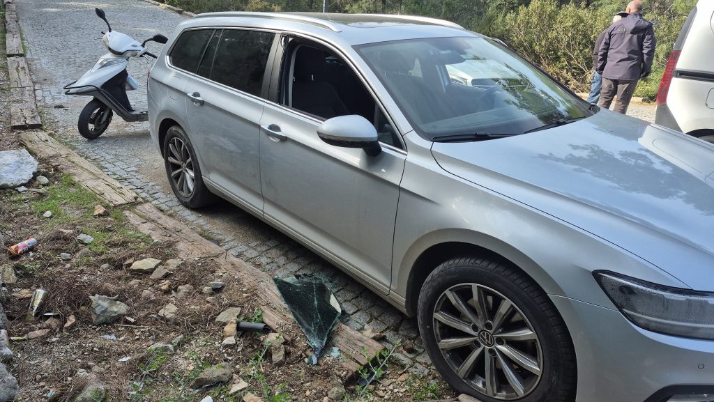 bodrum hırsızlık pedasa hırsızlık pedasa antik kenti bodrum hırsızlık gözaltına alındı park halindeki