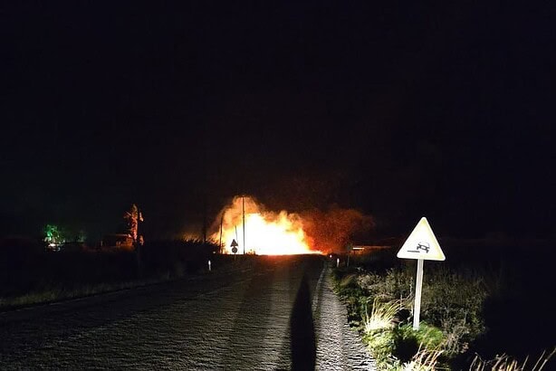 marmaris elektrik telleri, marmaris fırtına, marmaris yangın, marmaris, marmariste elektrik telleri koptu