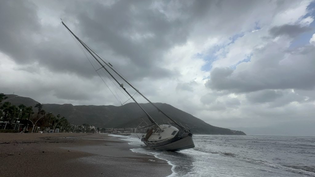 marmaris fırtına, marmaris hava durumu, marmaris, marmaris sağanak yağış, marmaris minare