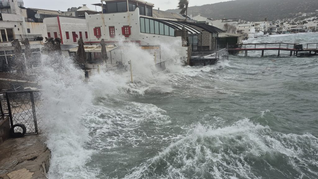 bodrum tekne, bodrum fırtına, bodrum, bodrum hava durumu, hava durumu bodrum