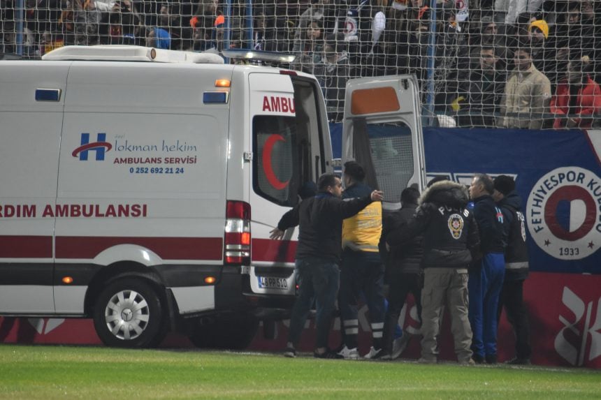 fethiyespor galatasaray maçı, gs fethiyespor, fethiye galatasaray maçı, fethiyespor taraftarı, tribünden düşen taraftar