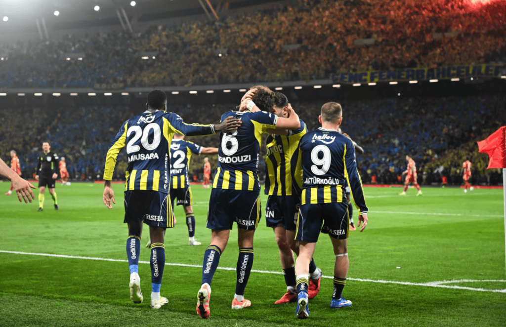 galatasaray fenerbahçe maç sonucu, galatasaray fenerbahçe kaç kaç bitti, fenerbahçe ve galatasaray maçı kaç kaç bitti, galatasaray fenerbahçe maç skor, fenerbahçe en son ne zaman süper kupa aldı