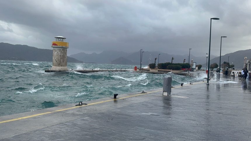 marmaris deniz taştı marmaris taşkın marmaris fırtına marmaris haberleri marmaris son dakika