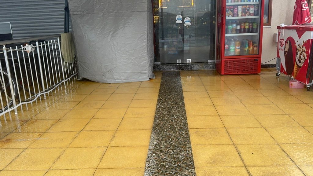 marmaris deniz taştı marmaris taşkın marmaris fırtına marmaris haberleri marmaris son dakika