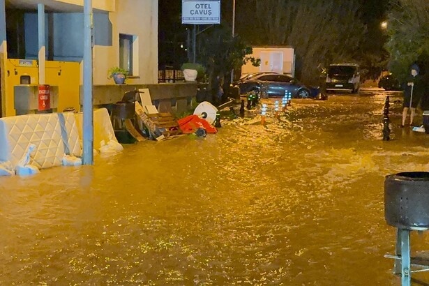 muğla sağanak yağış, muğla sel, muğla sel baskını, sel, idris akbıyık