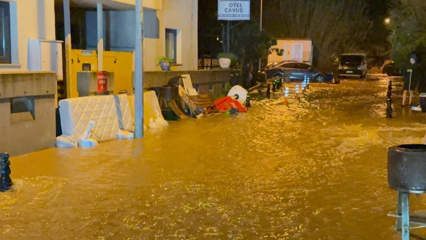 muğla sağanak yağış, muğla sel, muğla sel baskını, sel, idris akbıyık