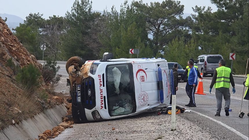 seydikemer ambulans kazası, seydikemer ambulans, ambulans kazası, muğla ambulans, seydikemerde ambulans kazası